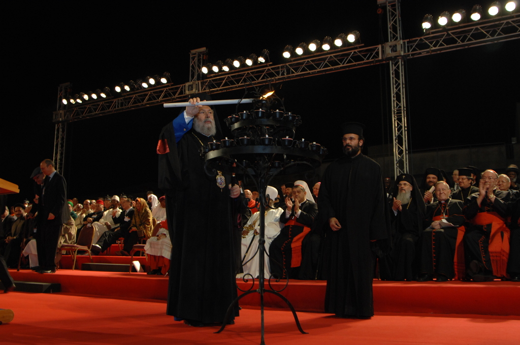 O falecimento de Chrysostomos II, arcebispo de Chipre, amigo de longa data da Comunidade
