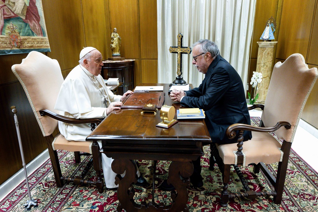 Le pape François a reçu Andrea Riccardi en audience. Parmi les sujets: les migrants, les couloirs humanitaires, des conflits en Ukraine, Terre Sainte et Soudan. Gardons vive l'espérance de la paix!