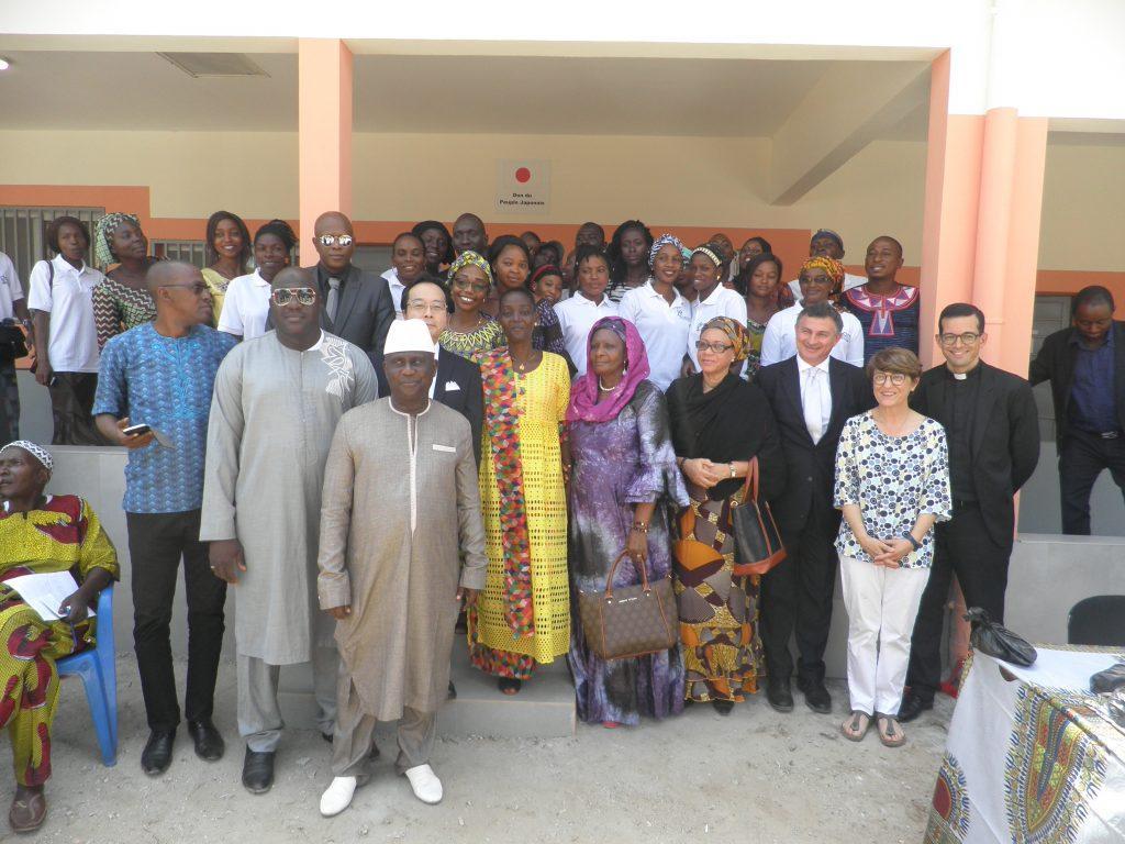 Soin des malades du SIDA et protection de l'environnement: le nouveau centre DREAM du Dubreka (Guinée) est 