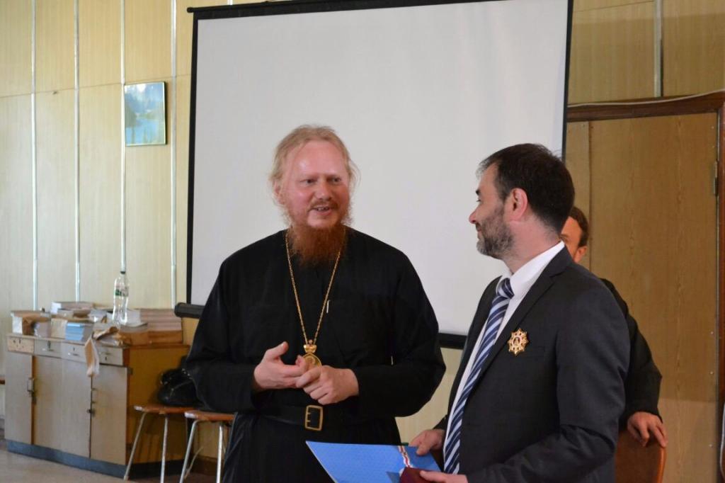 Riconoscimento della Chiesa ortodossa Ucraina in occasione di #santegidio50 per l'impegno con i poveri