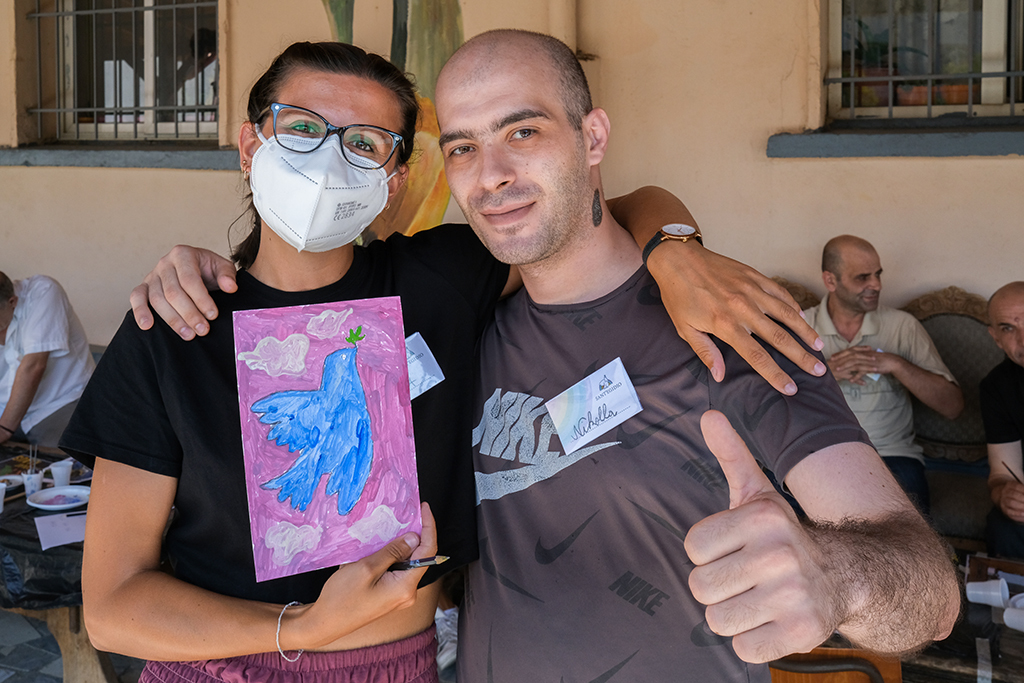 Na Albânia, Jovens pela Paz e doentes psiquiátricos juntos durante um Verão que supera o isolamento dos meses mais duros da pandemia