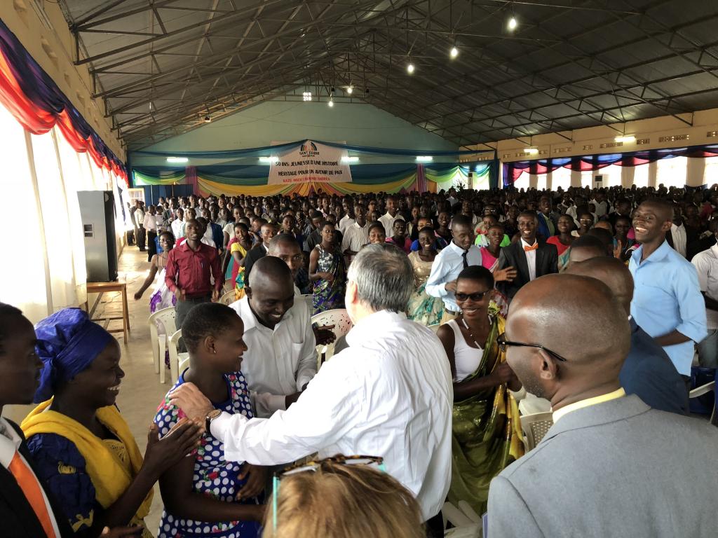 Gran entusiasmo en Burundi por la visita de Andrea Riccardi con motivo del 50 aniversario de Sant’Egidio