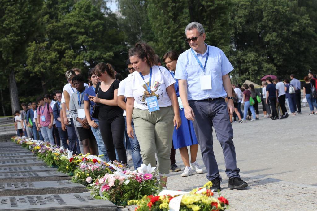 Nie wieder Krieg, hass und Rassismus - aus Auschwitz ein Appell der Jugend für den Frieden an Europa