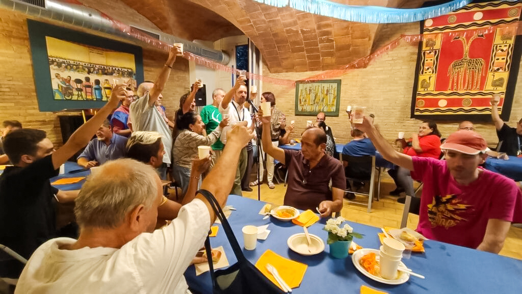 巴塞罗那庆祝圣艾智德施食处 