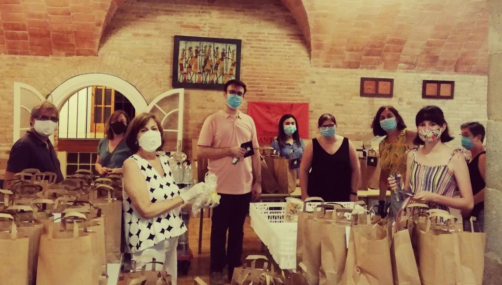 Barcelona: uma rede de solidariedade apoia muitos empobrecidos pela pandemia