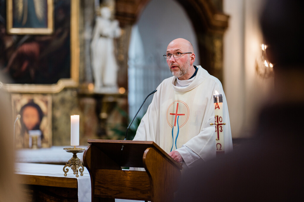 Remembering the homeless in Brno, Czech Republic, a liturgy presided over by Bishop Pavel Konzbul