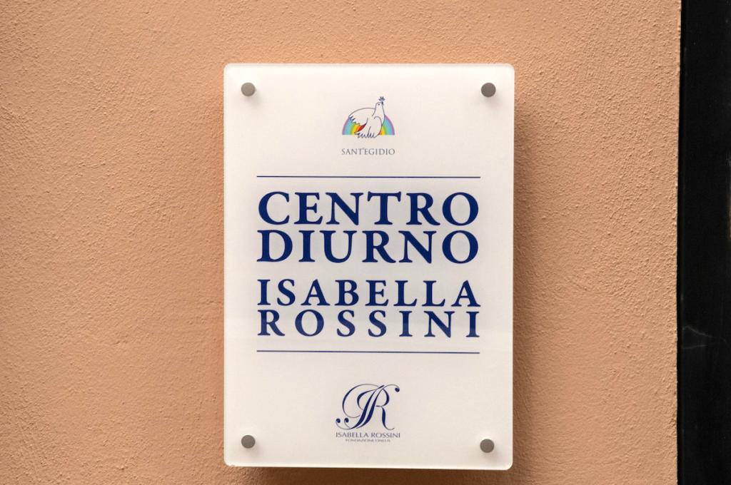Inaugurato il “Centro Diurno Isabella Rossini” nella casa famiglia di Sant'Egidio a Trastevere per l'accoglienza diurna delle persone senza dimora