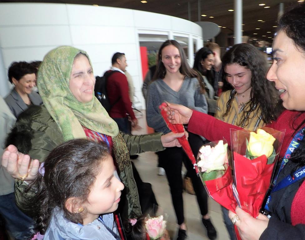 L'integrazione protegge più dei muri: nuovo arrivo di rifugiati della Siria in Francia con i corridoi umanitari