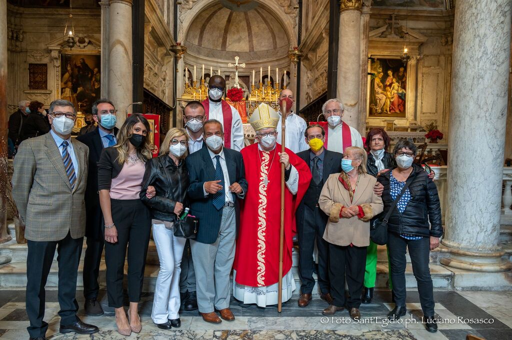 Liturgia per le Cresime degli Amici della Comunità di Genova, con l'arcivescovo mons. Tasca