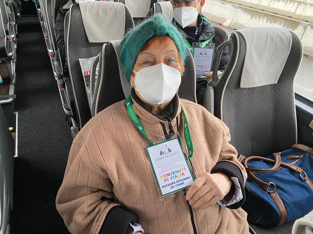 Yet other 28 people under dialysis arrive in Italy from Ukraine. They will be treated in hospitals in Rome, Turin and Novara while nursing is impossible in a country at war.