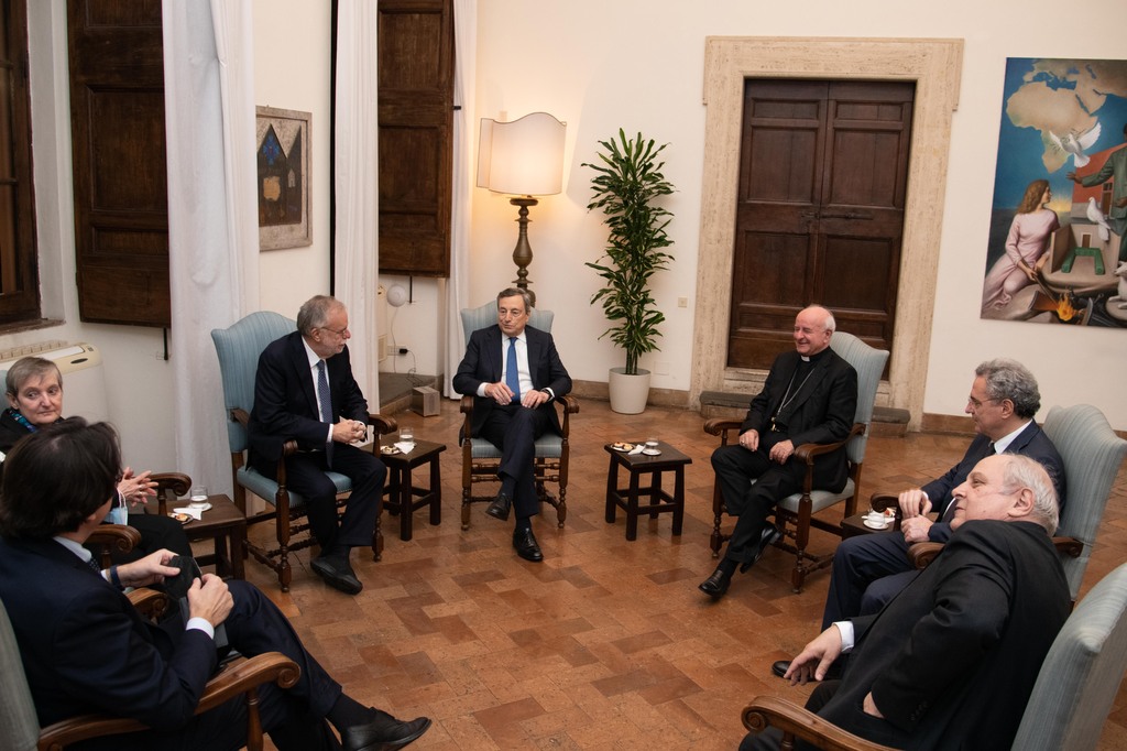 El presidente del Gobierno italiano, Mario Draghi, visitó la Comunidad de Sant'Egidio