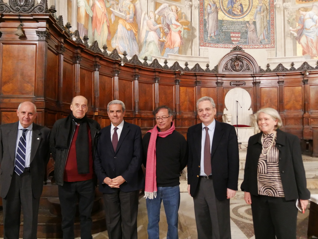 El presidente de Colombia, Gustavo Petro, visita Sant'Egidio. Paz, desarrollo y legalidad centran las conversaciones