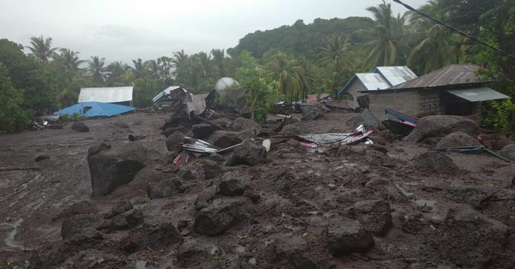 Ajuda de emergência na Indonésia Oriental atingida pelo ciclone