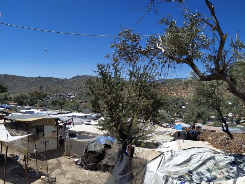 Les “vacances alternatives” de Sant'Egidio a Lesbos al costat dels refugiats, per no oblidar i obrir el camí a un futur diferent.