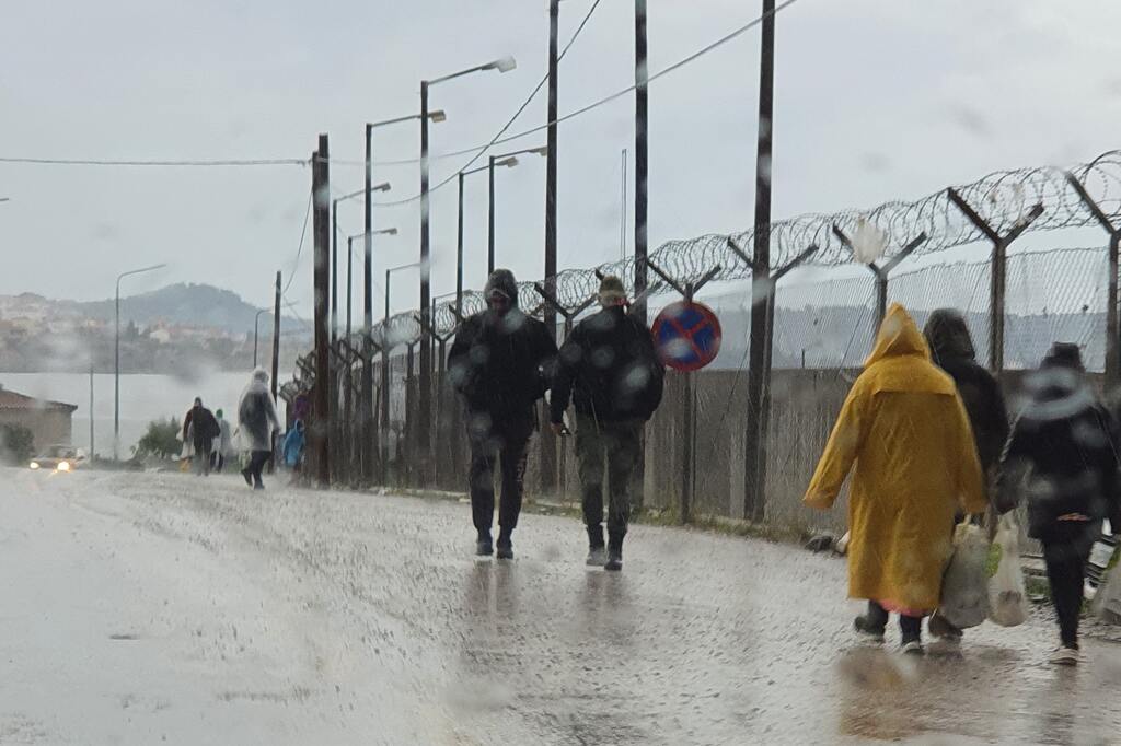 Unsichere Zukunft der Flüchtlinge auf Lesbos.Sant'Egidio hilft mit Lebensmitteln und der Hoffnung auf eine offene Tür