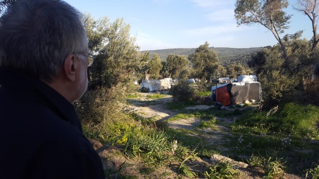 Parmi les réfugiés de Lesbos: la visite d'une délégation de Sant'Egidio avec Andrea Riccardi