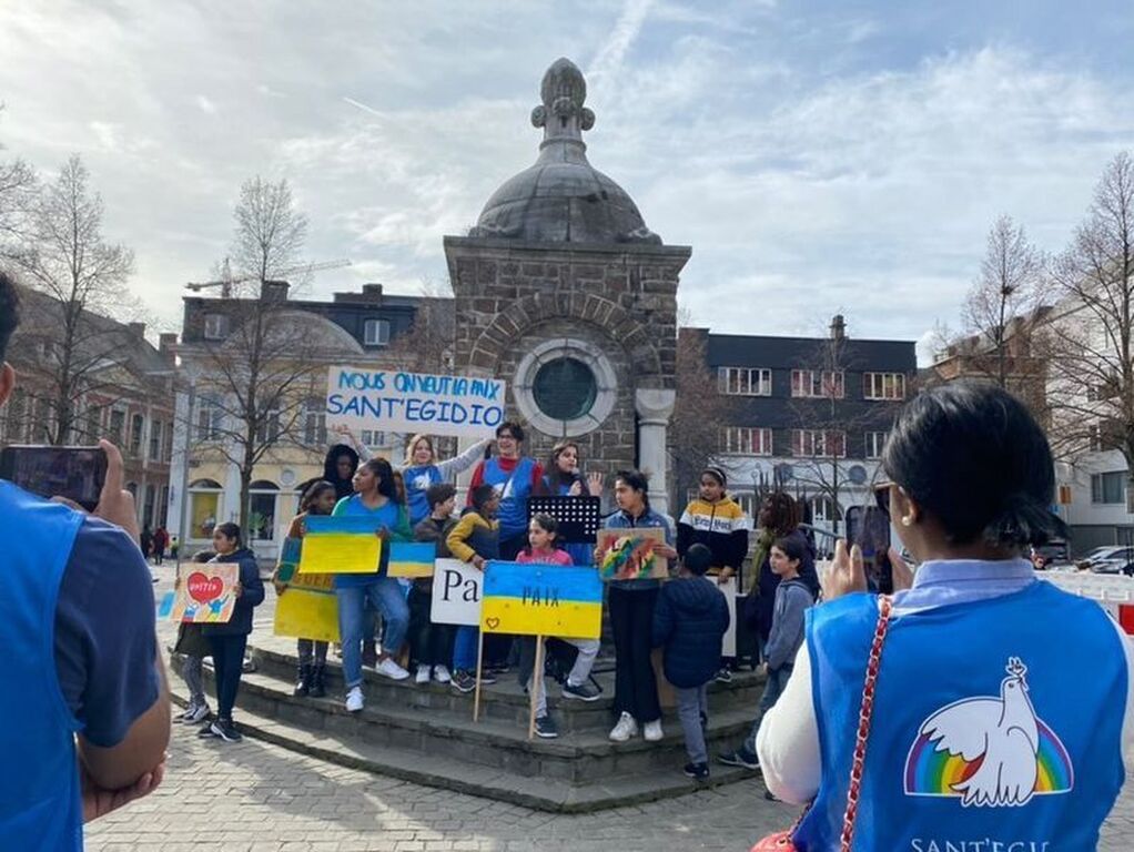 No alla guerra, sì alla pace. I Giovani per la Pace di Liegi manifestano per la fine del conflitto in Ucraina