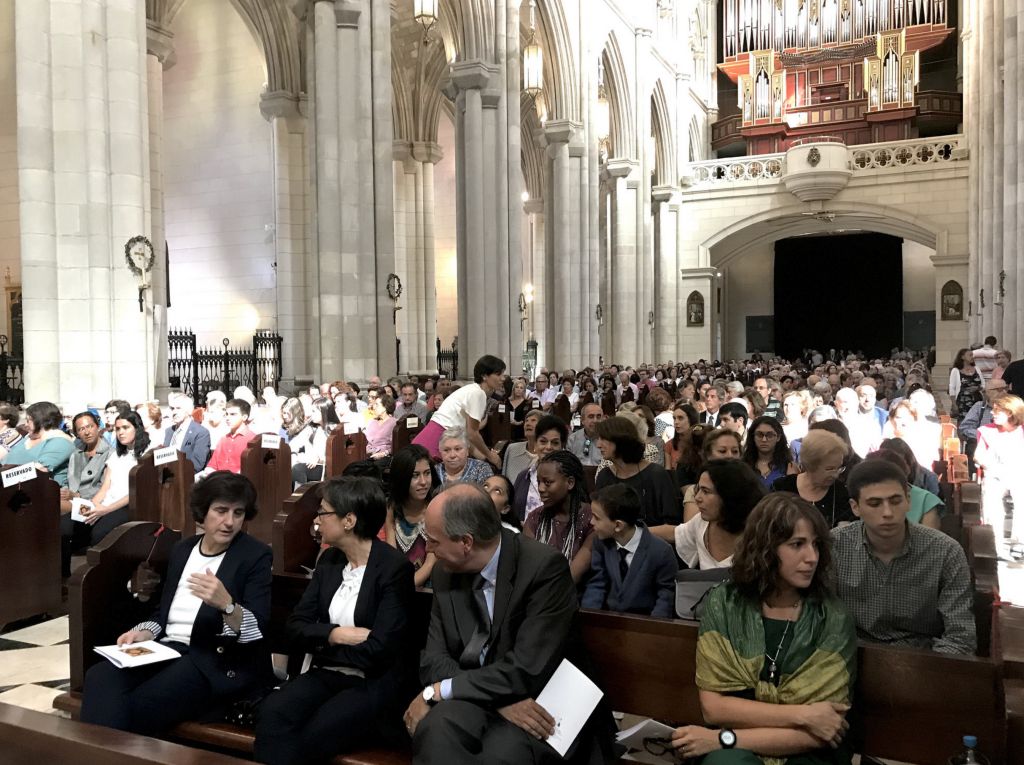 Sant'Egidio feiert den 50. Jahrestag in Madrid in der Kathedrale von Almudena