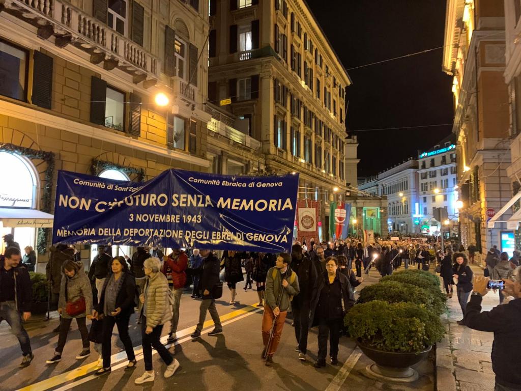 In 4000 a Genova contro antisemitismo e indifferenza: la marcia in memoria della deportazione degli ebrei del 1943