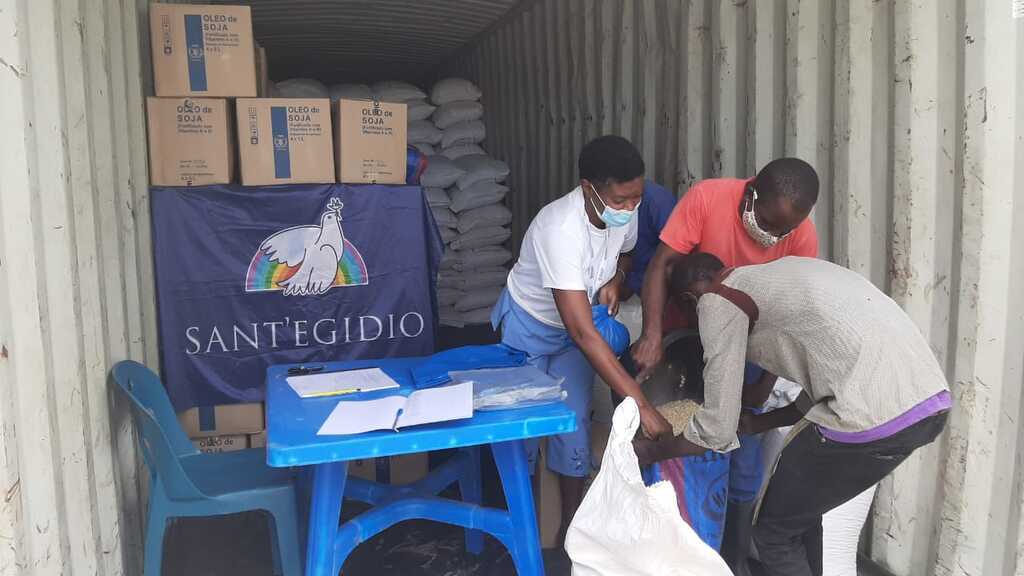Nahrung für alle. Das globale Programm von Sant'Egidio ist in Mosambik eine Hilfe für Inlandsflüchtlinge und die Ärmsten