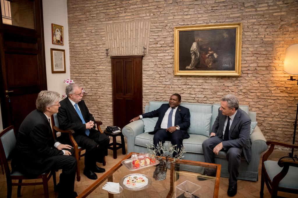 Mosambik, Präsident Nyusi: 