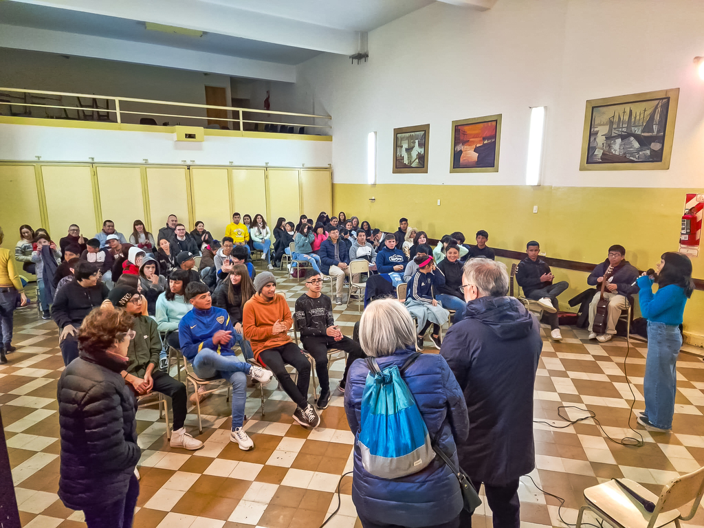 安德肋•黎加迪在布宜诺斯艾利斯会见阿根廷团体：巨城中的博爱研讨会