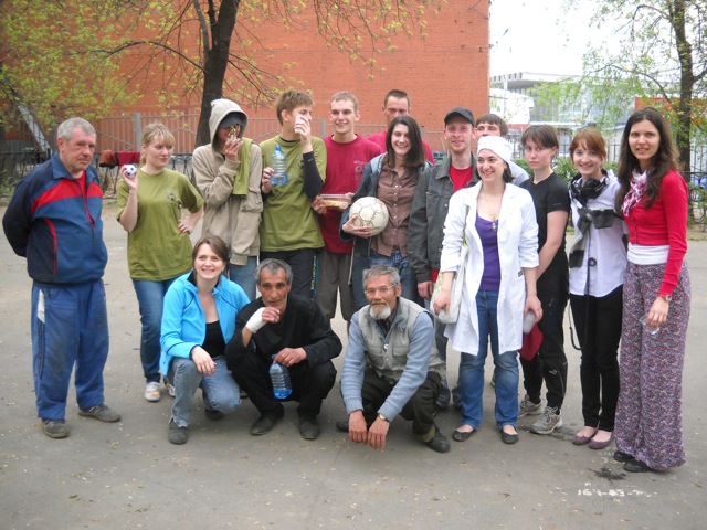 Mosca - L'apertura del torneo di calcio "Amici per la strada" 2012
