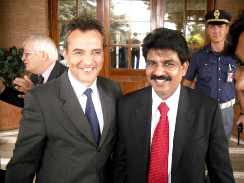 Nella foto il Ministro per le Minoranze Religiose Shahbaz Bhatti insieme al Presidente della Comunità di Sant'Egidio Marco Impagliazzo, durante una visita a Roma