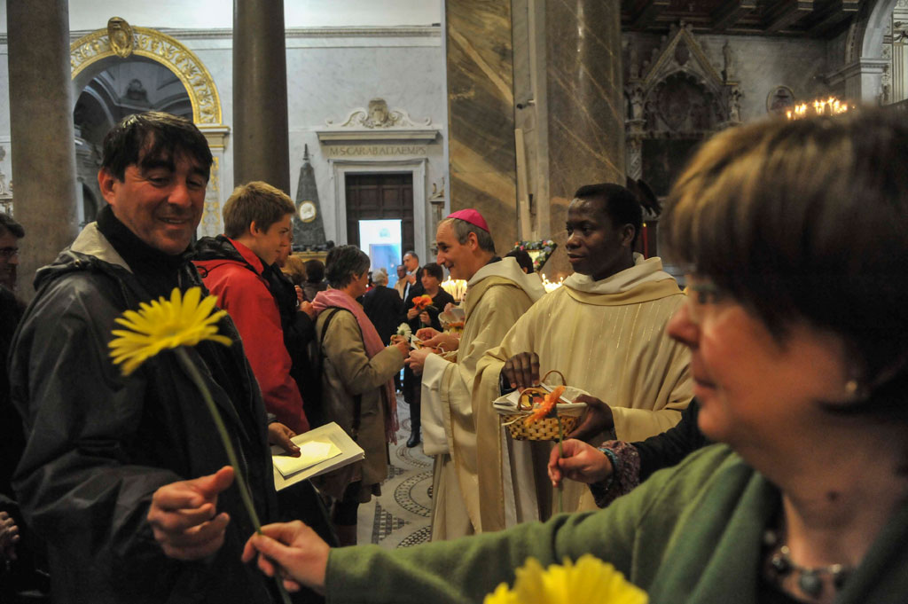 Comunità di Sant'Egidio - La liturgia in ricordo di coloro che sono morti per gravi malattie