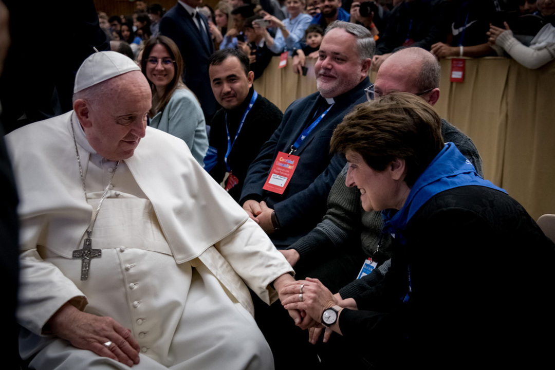 Papa Francesco incontra i rifugiati dei corridoi umanitari