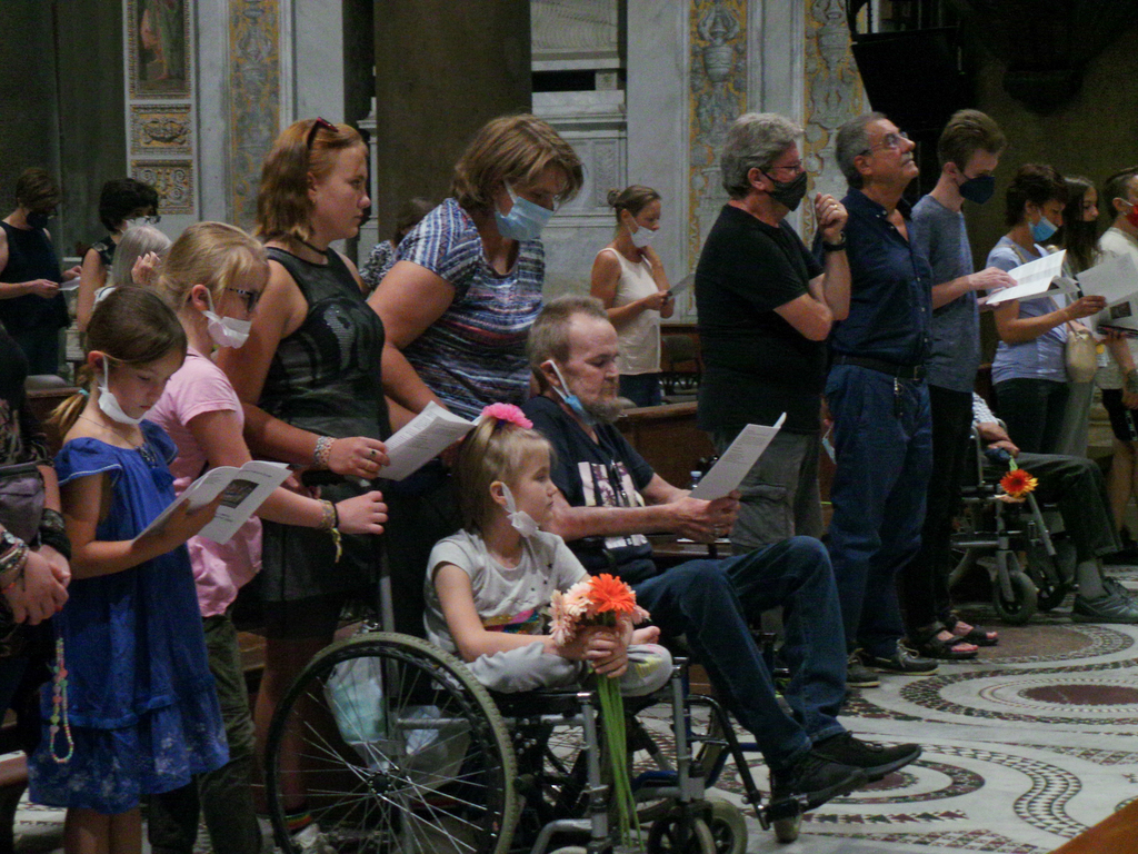 A Santa Maria in Trastevere con i profughi ucraini la preghiera per la festa della Dormizione