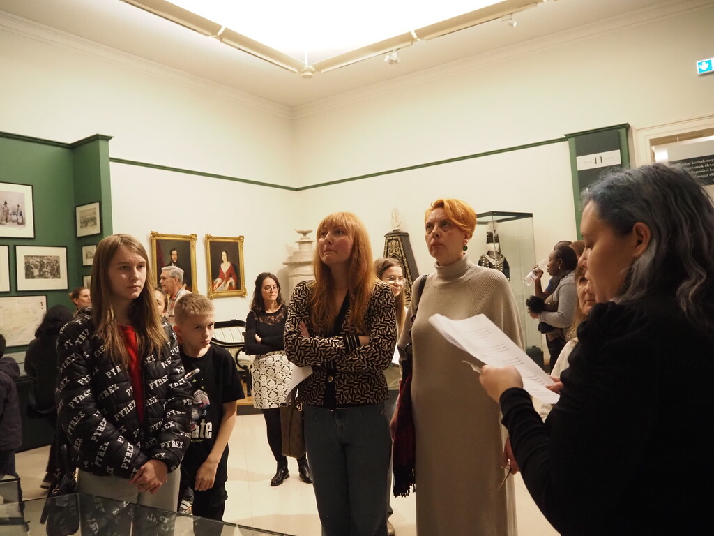 Am Welttag der Armen lädt Sant'Egidio in Budapest befreundete Geflüchtete zu einem Besuch des Nationalmuseums ein