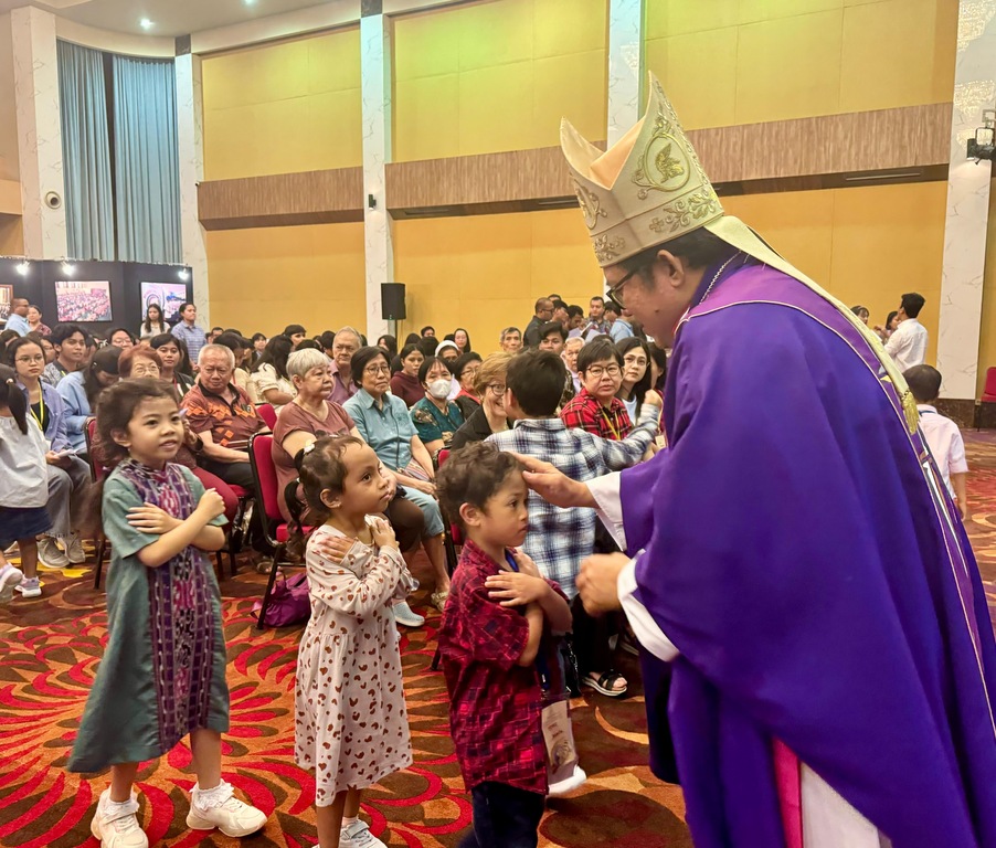 印度尼西亚爪哇岛团体在雅加达聚会，庆祝圣艾智德（Sant'Egidio）诞辰56 周年