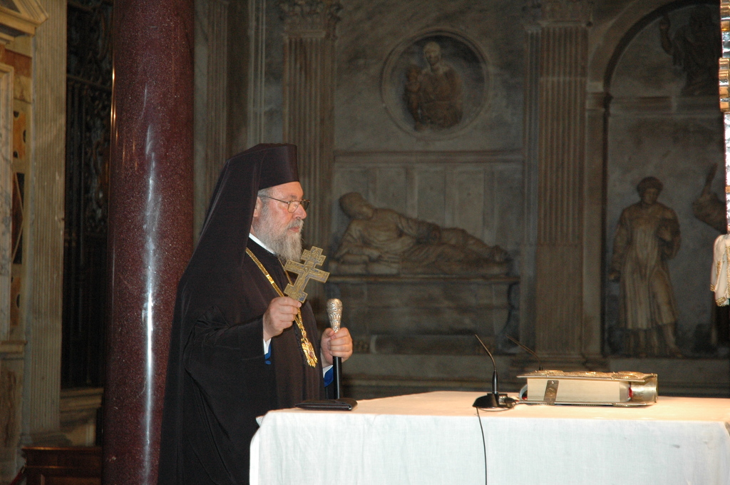 Décès de Chrysostome II, archevêque orthodoxe de Chypre, ami de longue date de la Communauté
