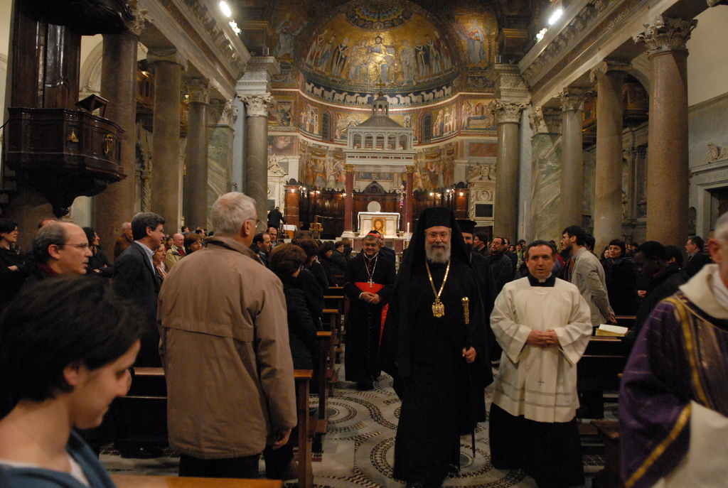 La scomparsa di Chrysostomos II, arcivescovo di Cipro, da lunghi anni amico della Comunità