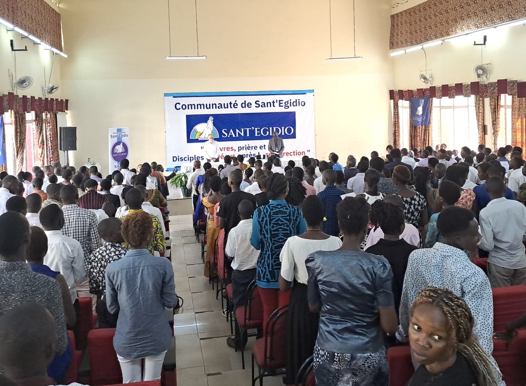 Andrea Riccardi visita le Comunità del Burundi: una risorsa di pace e di umanizzazione per i poveri, le donne, i giovani