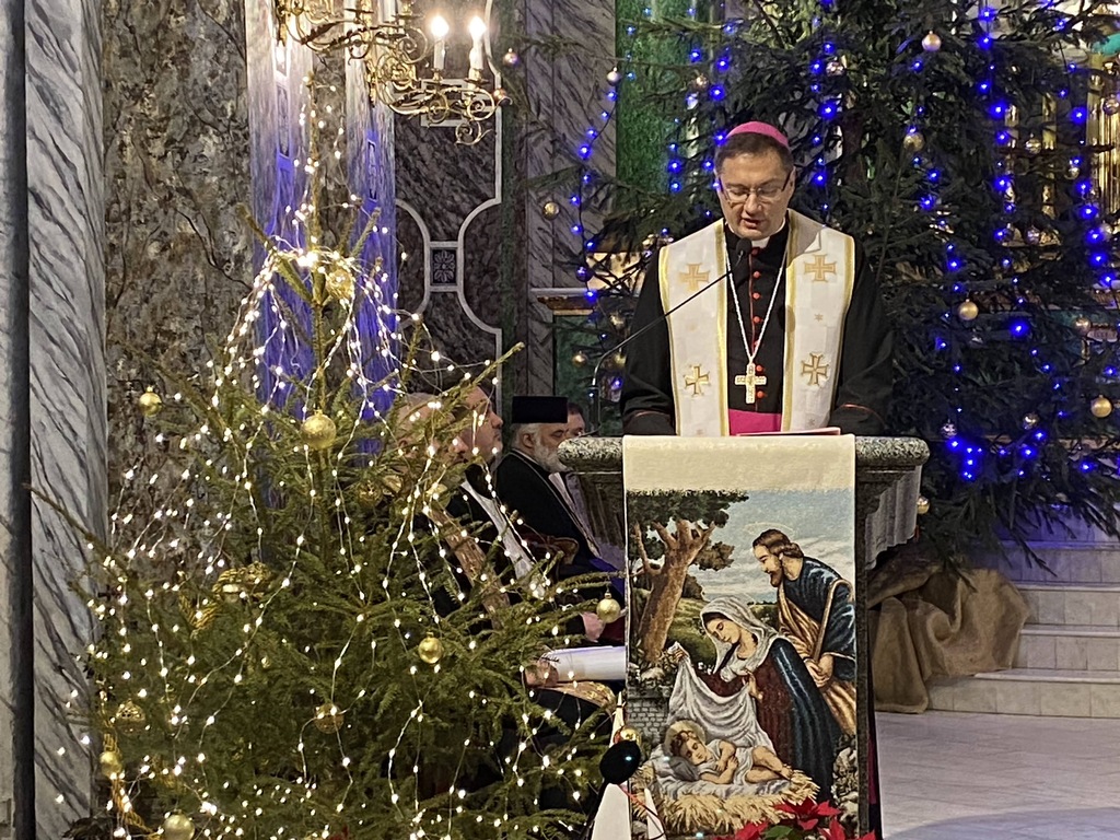 In Kiew ein ökumenischer Gottesdienst für den Frieden in der Ukraine: ein Zeichen der Eintracht unter den Christen in einem durch einen langen Krieg geplagten Land