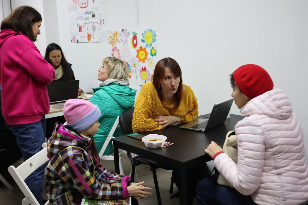 Ukraine: les centres de distribution d'aide humanitaire de Lviv et Ivano-Frankivsk ont déjà un an!