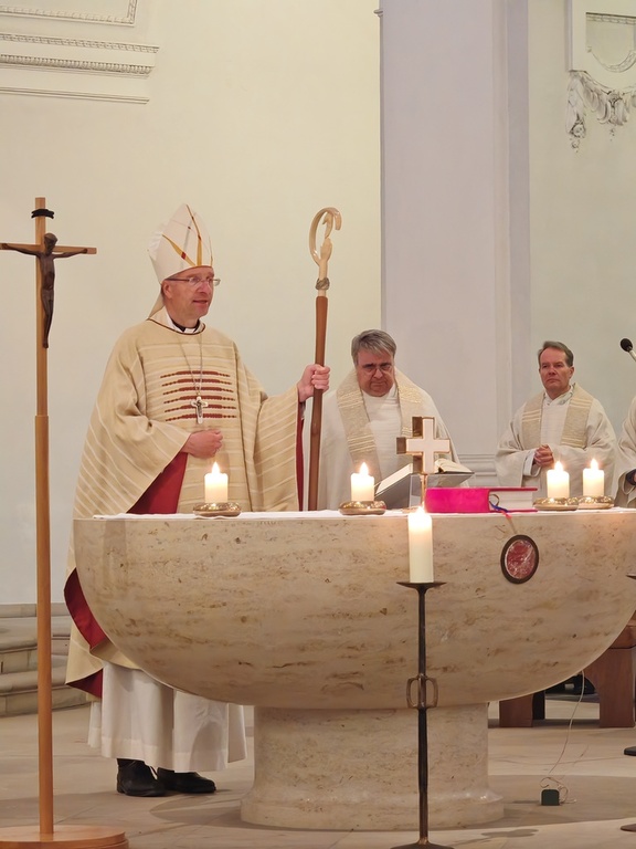 Dankgottesdienst in Würzburg zum 56. Jahrestag der Gemeinschaft Sant'Egidio mit vielen ärmeren Freunden