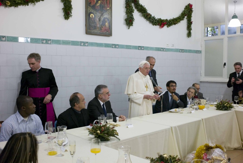 The Community of Sant'Egidio joins in the condolences and prayers of the universal Church on the death of Benedict XVI, whom we remember with affection and gratitude