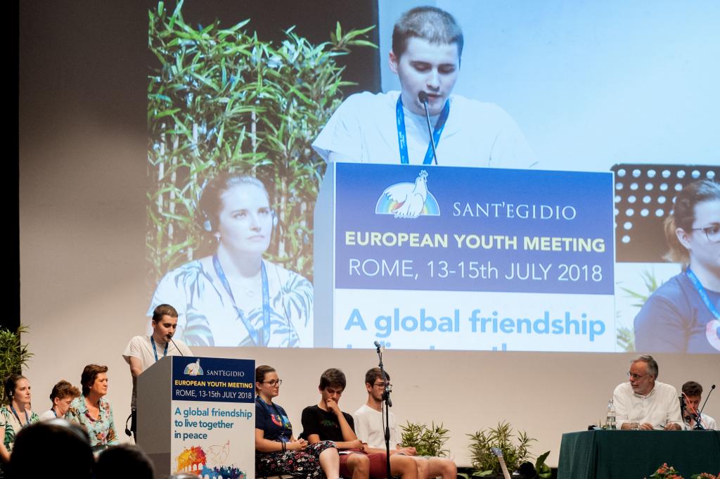 Liberi per costruire un mondo di pace. Andrea Riccardi con i giovani europei riuniti a Roma per il Global friendship