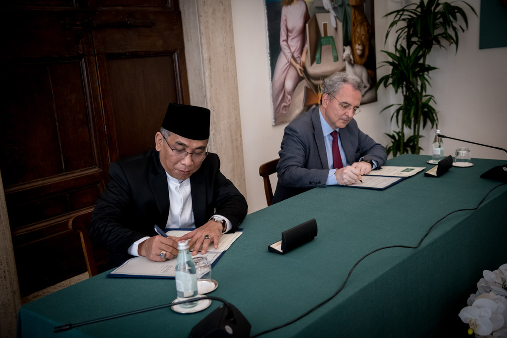 An MoU between Sant'Egidio and the islamic association Nahdlatul Ulama Indonesia to ccoperate in the fields of interreligious dialogue, humanitarian actions, peace