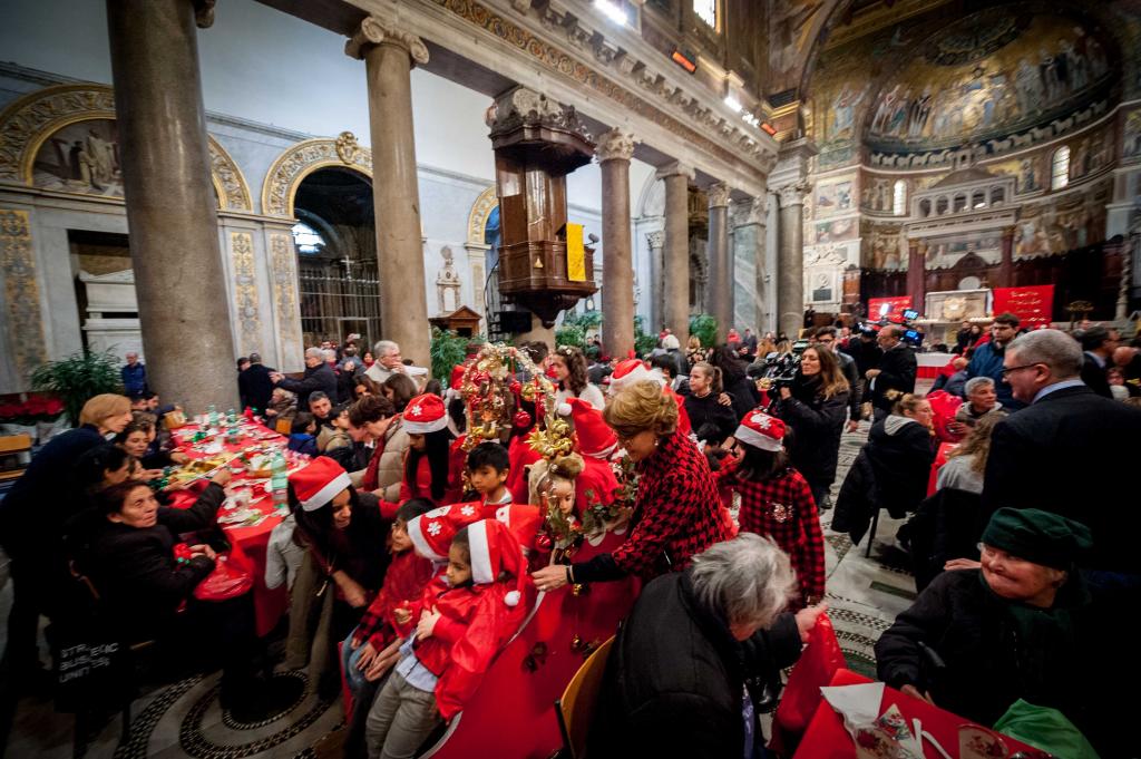 Noël, Sant'Egidio : à table avec les pauvres car tout le monde a droit à un avenir