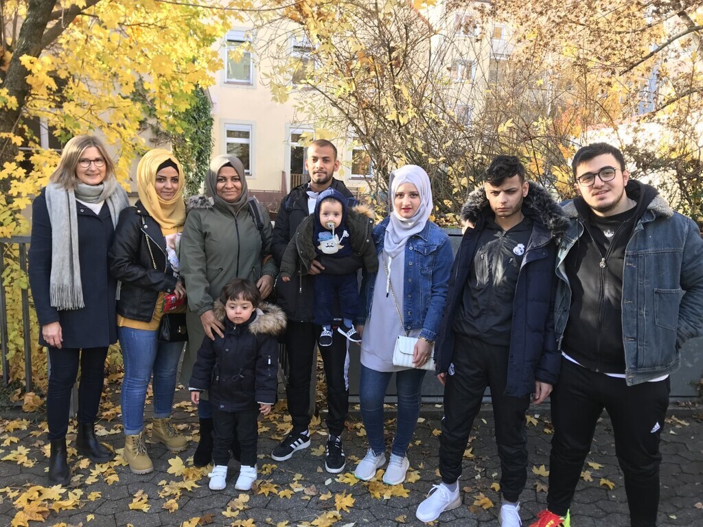 Una familia siria, que escapó de la guerra, finalmente encuentra un nuevo hogar en Würzburg gracias a la ayuda de Sant'Egidio