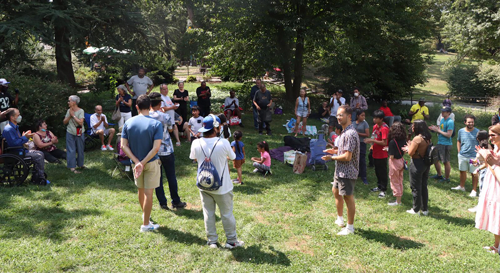 Au milieu de l'été, à New York, le pique-nique traditionnel de Sant'Egidio avec les enfants de l'Ecole de la paix et les pauvres de la rue