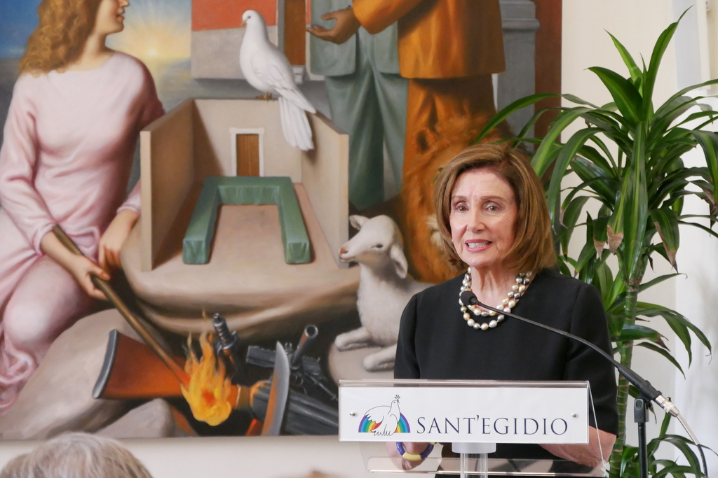 La speaker della Camera dei Rappresentanti degli Stati Uniti, Nancy Pelosi, ha visitato oggi la Comunità di Sant'Egidio a Roma.