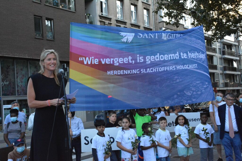 Antwerp commemorates  victims of the Holocaust