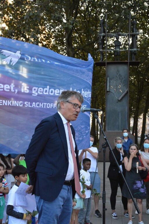 Antwerp commemorates  victims of the Holocaust