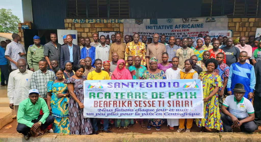 Reconciliation and disarmament in the Central African Republic: hundreds of fighters lay down their arms and renounce violence