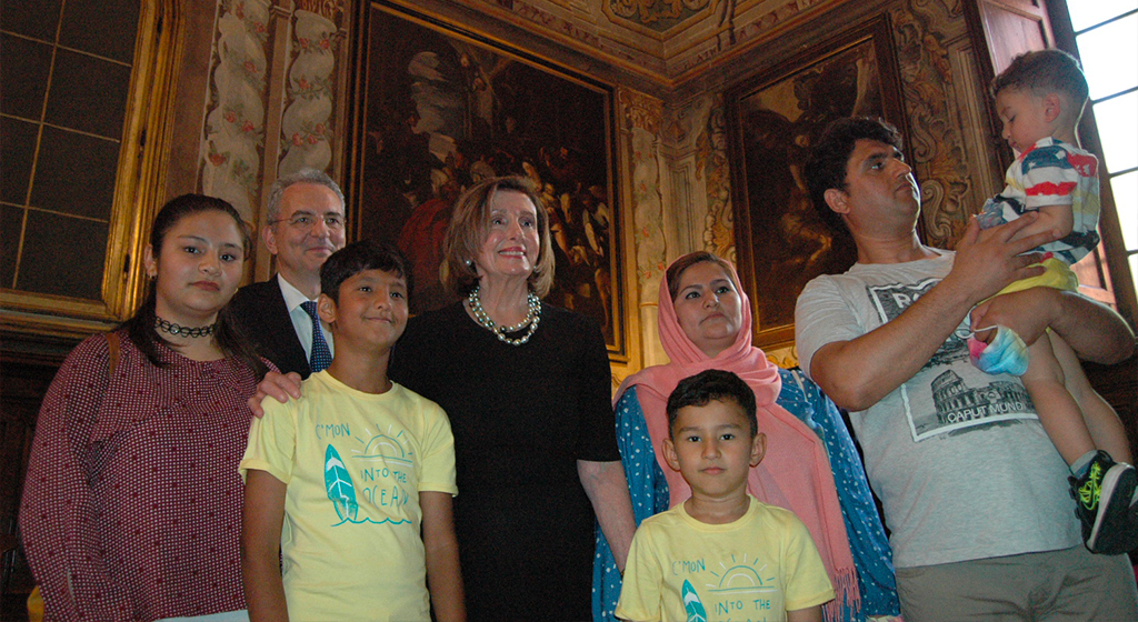 La speaker della Camera dei Rappresentanti degli Stati Uniti, Nancy Pelosi, ha visitato oggi la Comunità di Sant'Egidio a Roma.